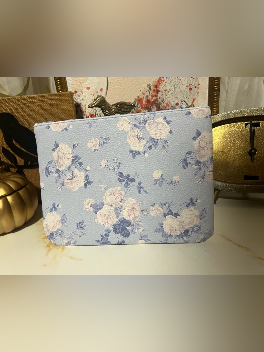 Loveshackfancy x yoobi accessory pouch - Picture 7 of 10